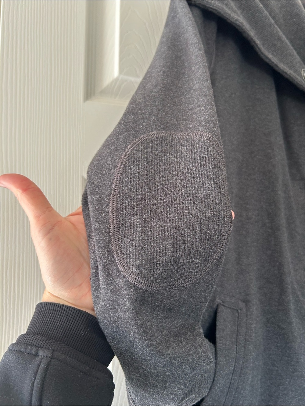 lululemon athletica Gratitude Wrap - Charcoal Grey NWT - Picture 7 of 11